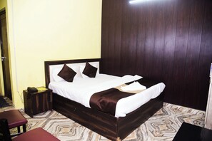 Desk - Hotel Shree Mahalaxmi (Karchana)