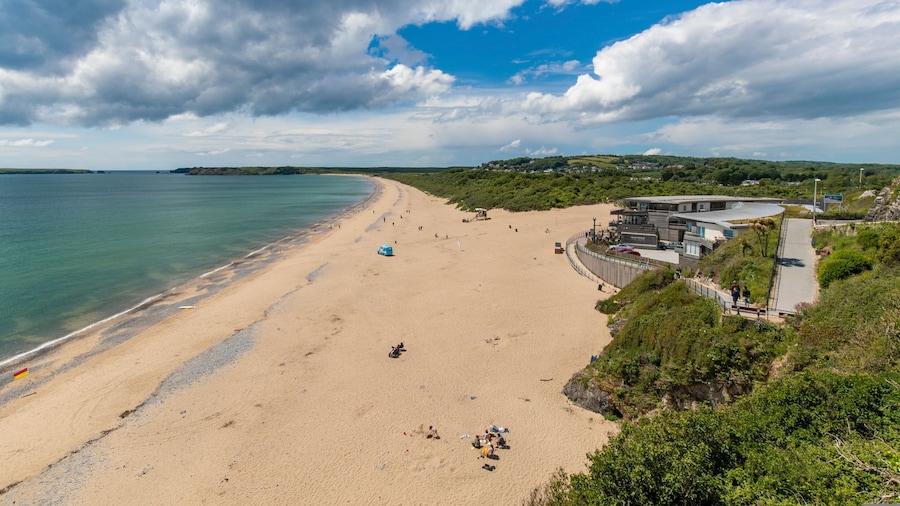 Sherbourne House - Seaside Apartment