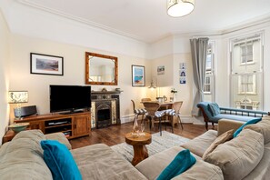 Apartment | 2 bedrooms - Sherbourne House - Seaside Apartment (Tenby)