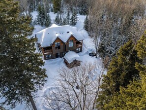 Exterior - The Bear - Escapade en Nature avec Spa (Petite-Rivière-Saint-François)