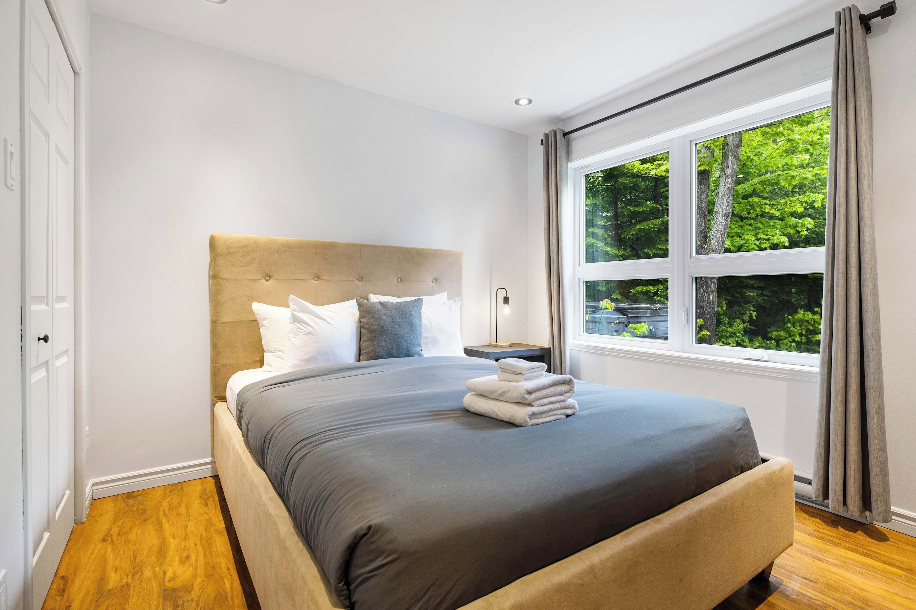 3 多间卧室、WiFi、床单