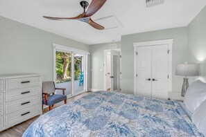 9 bedrooms, free WiFi, bed sheets - Morton Manor Estate - 9bed/7.5bath multi home property with private pool, pickleball court, putting green, dockage & more (Marathon)