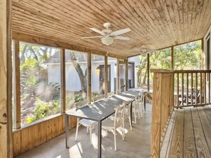 Outdoor dining