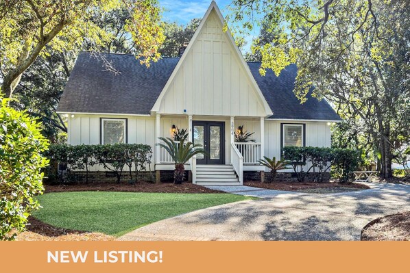 Exterior - 4 BR Beach House w/ Lush Backyard | Pet Friendly (Isle of Palms)
