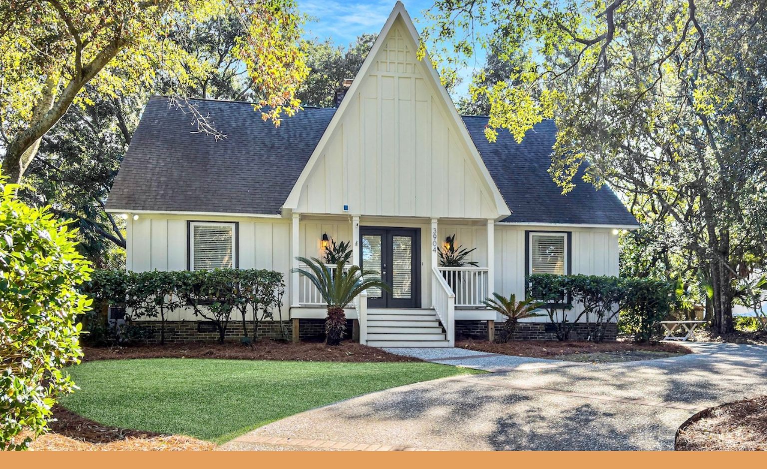 Welcome Home to 3904 Hartnett Orchard on Hartnett | 3904 Hartnett Blvd | Isle of Palms, SC  Orchard on Hartnett | 3904 Hartnett Blvd | Isle of Palms, SC | IOP Escapes