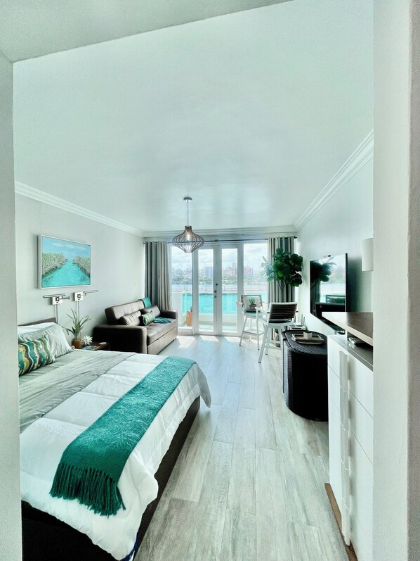 Travel crib, WiFi, bed sheets - BAY DREAM VIEW / EXCLUSIVE 
at Condado Lagoon Villas (San Juan)