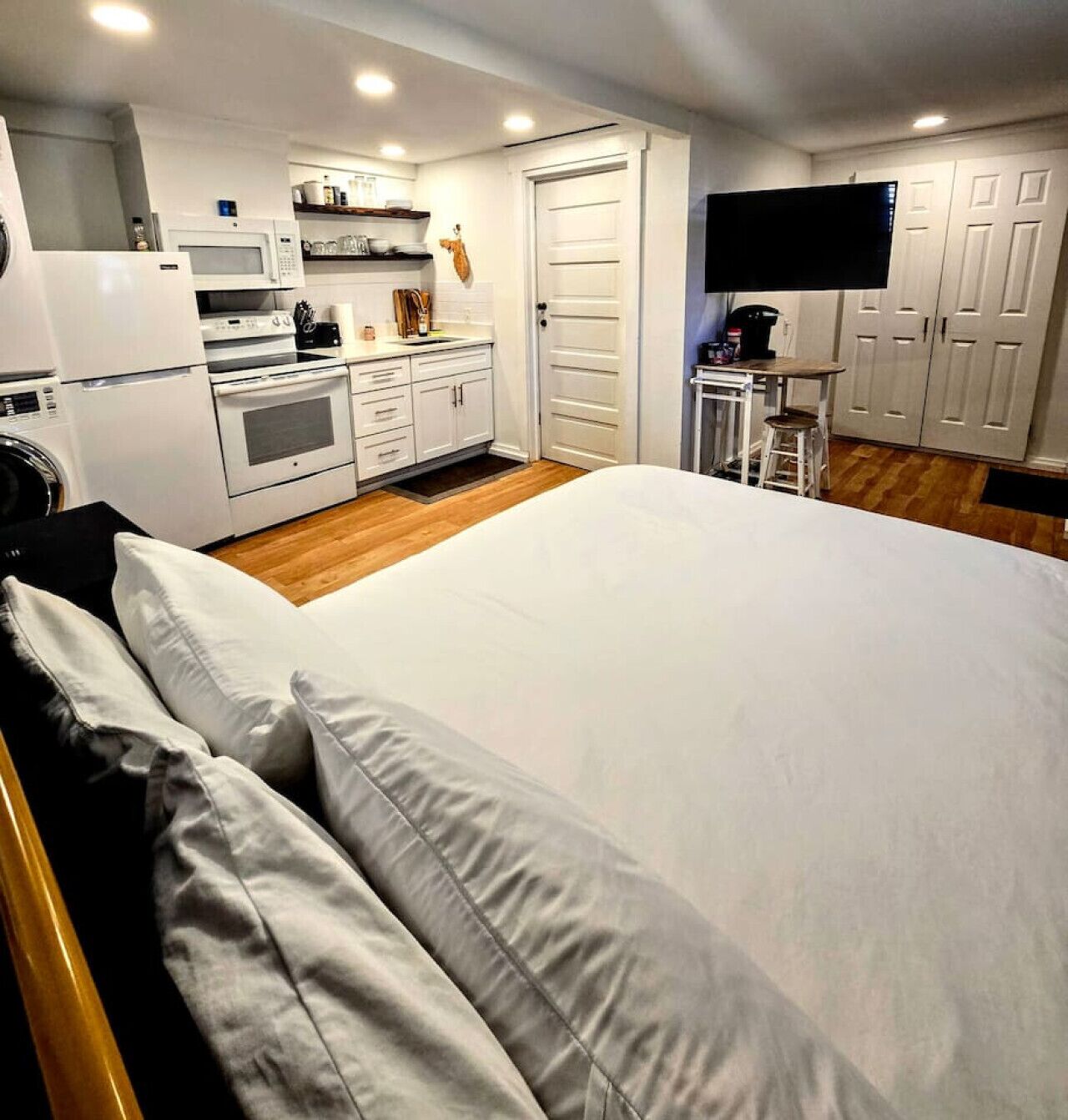 1 slaapkamer, een bureau, een strijkplank/strijkijzer, gratis wifi