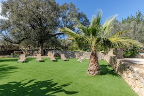 Villa | Jardín