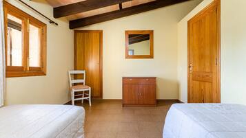 Villa | 5 habitaciones, muebles diferentes y tabla de planchar con plancha