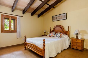 Villa | 5 bedrooms, individually furnished, iron/ironing board - Nice Villa With Private Pool (Petra)