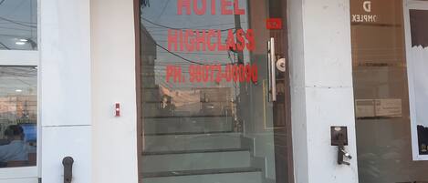 Fachada de la propiedad