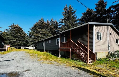 Kodiak Fishing-Hunting Lodge offers wilderness within driving distance to city