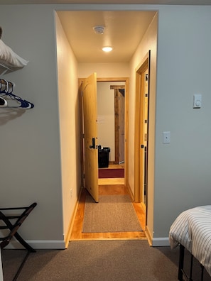 6 makuuhuonetta, ilmainen Wi-Fi, vuodevaatteet