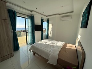 3 bedrooms, iron/ironing board, travel crib, WiFi