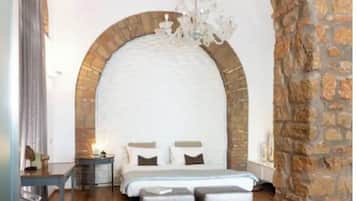 1 bedroom, in-room safe, desk, iron/ironing board