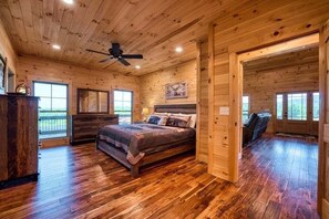 4 soverom, wi-fi (inkludert) og sengetøy