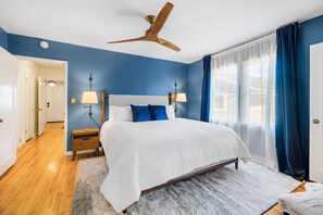 3 bedrooms, iron/ironing board, free WiFi, bed sheets