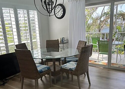 Beach Road Retreat: Your Sanibel Island Oasis Awaits!