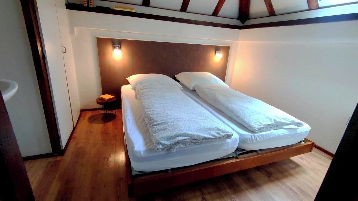 3 bedrooms, travel cot, free WiFi