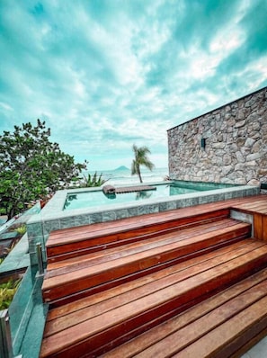 Comfort House, Beach View | Terrace/patio