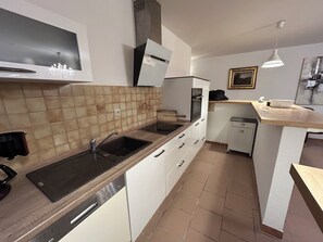 Four, plaque de cuisson, lave-vaisselle