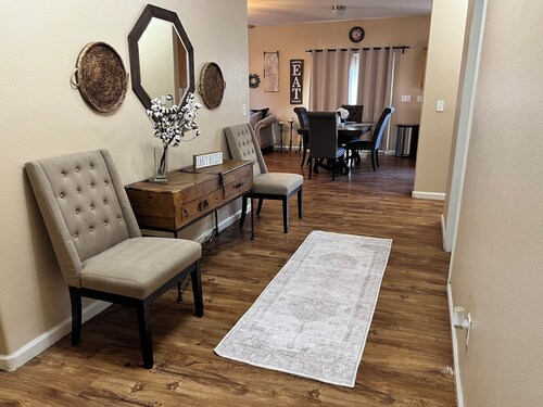 Charming 3-bedroom house with AC and WiFi in superb Fallon