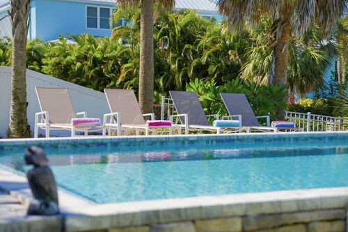 Infinity Bay: 4BD/3BA | Infinity Pool |30mins to Tampa