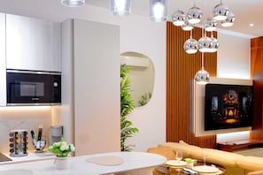 Interior - Urban Tranquil Home in the hub of Accra with a Dishwasher and necessary Gadgets (Accra)