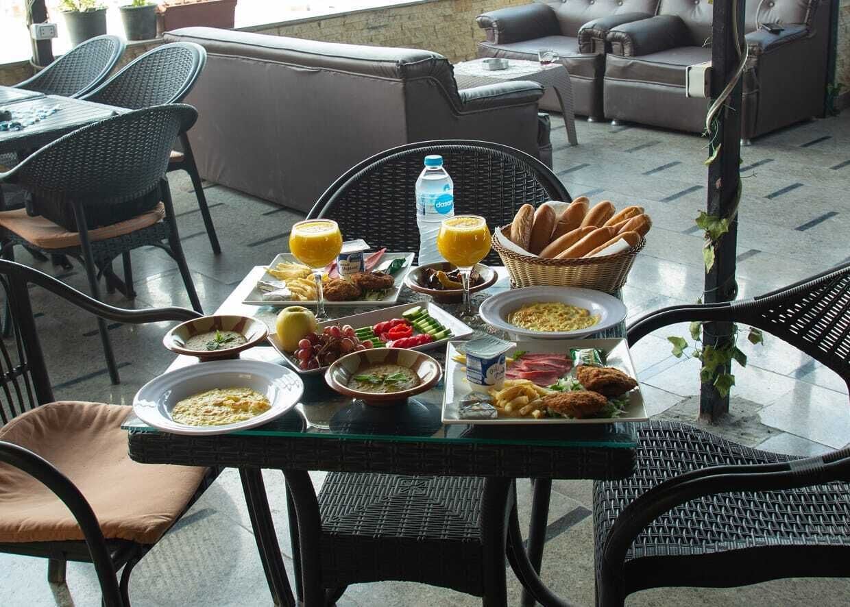 Photo - Topaz pyramids view