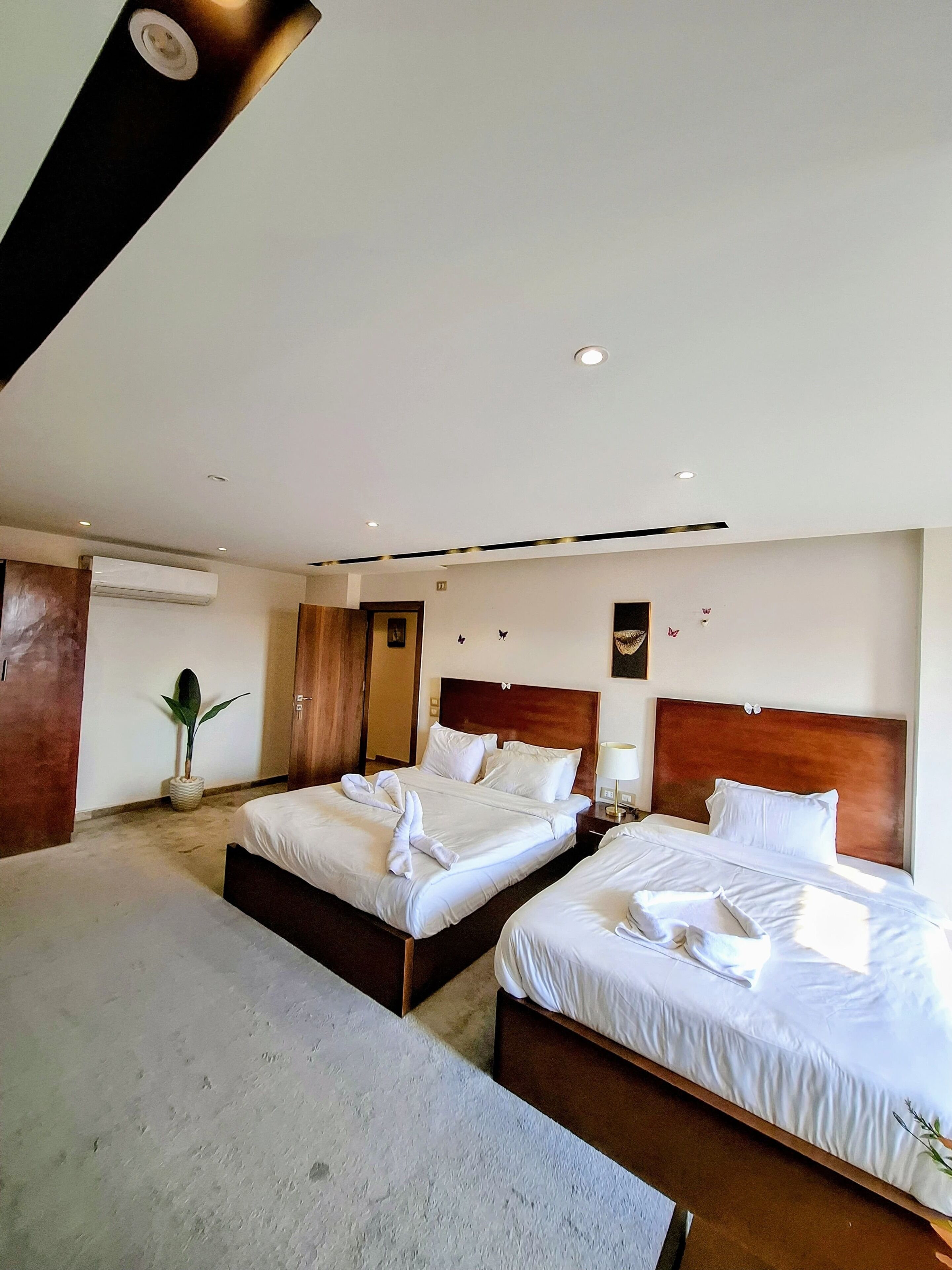 Photo - Topaz pyramids view