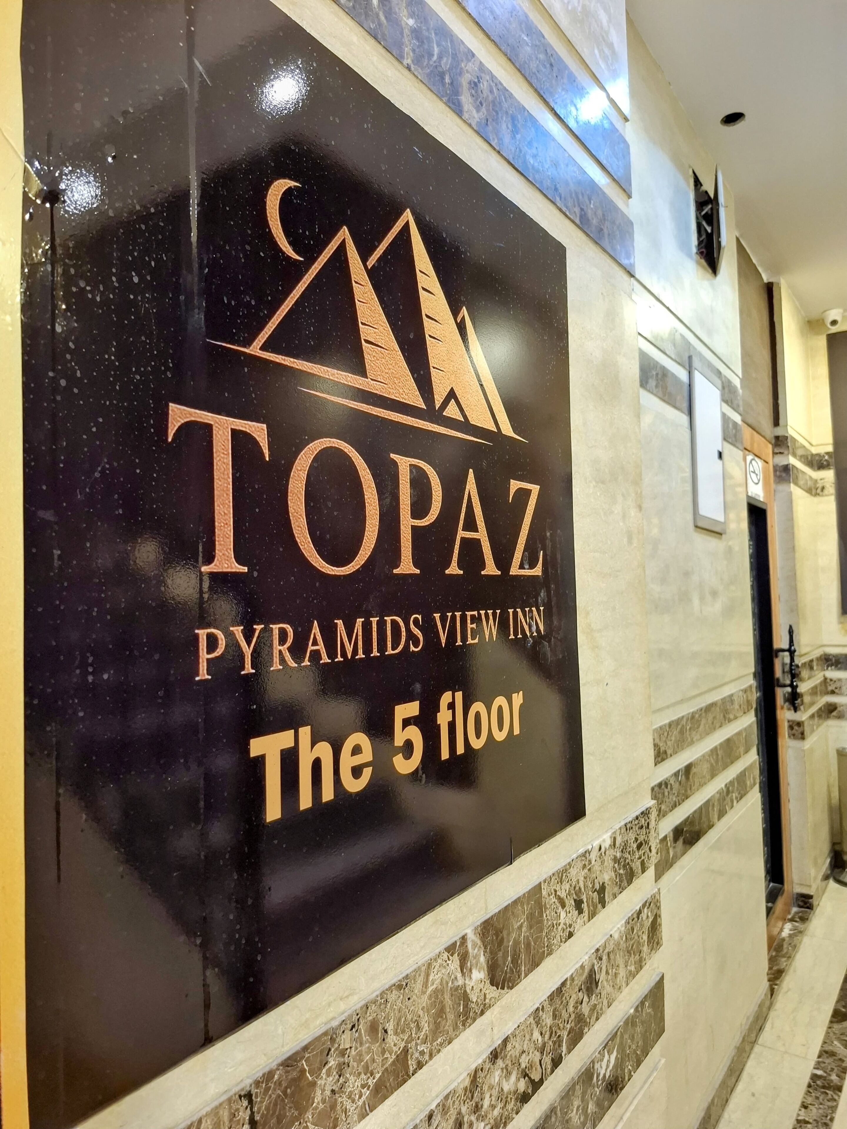 Photo - Topaz pyramids view