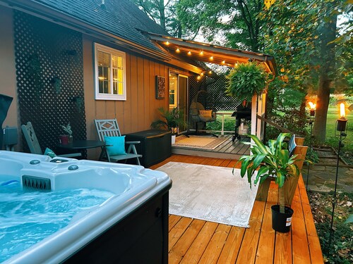 Creekside Cottage - Charming 3-bedroom cottage in Bellville