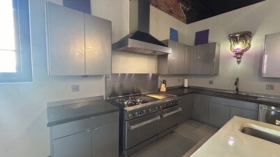 Modern 3000sf 4-bedroom loft in historic Downtown Fort Scott