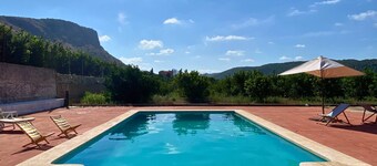 Room-lemon Room Your Oasis of Tranquil