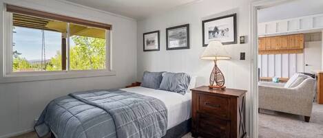 2 quartos, Wi-Fi de cortesia, roupa de cama