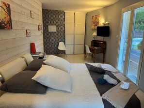 4 Schlafzimmer, Bügeleisen/Bügelbrett, kostenloses WLAN, Bettwäsche