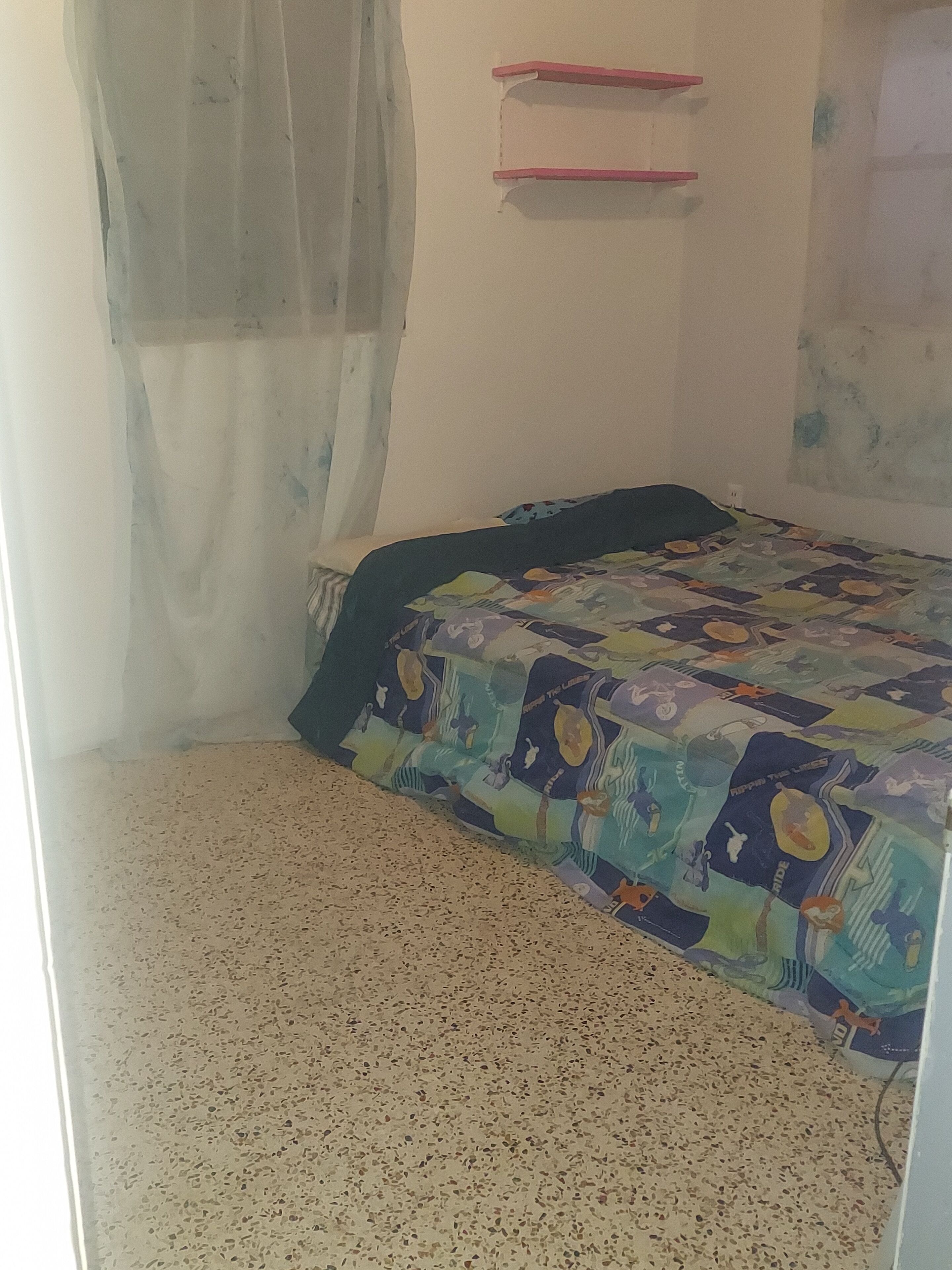 2 chambres, Wi-Fi gratuit, draps fournis
