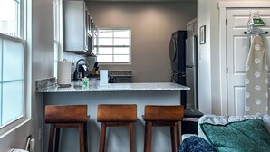 Standard Apartment | Living area - StayAE - Flamingo House (Baton Rouge)