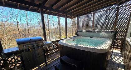 Mighty Duck At Heron Hill Retreat Hot Tub On Lake!