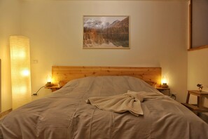 1 bedroom, free WiFi, bed sheets - Pancino's House (Valle d'Aosta)