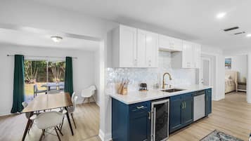 Microwave, oven, stovetop, dishwasher