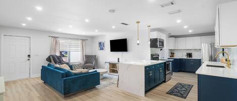 微波炉、烤箱、炉灶、洗碗机