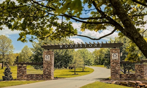 The Lodge at Woodstone Country Club