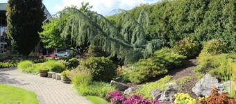 The Lodge at Woodstone Country Club