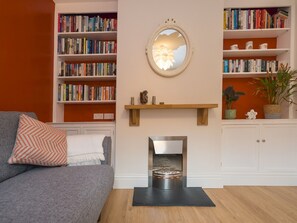 TV, fireplace - Colourful, homely 2 bed terrace - Pass the Keys (Shrewsbury)