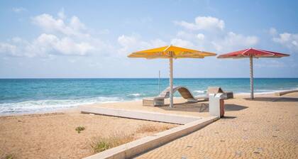 Tranquil Stay Near the Beach