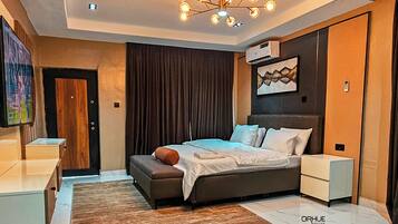 3 bedrooms, WiFi, bed sheets