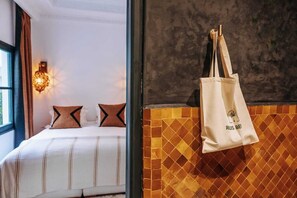 4 quartos, Wi-Fi de cortesia, roupa de cama