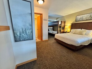 1 bedroom, desk, iron/ironing board, free WiFi