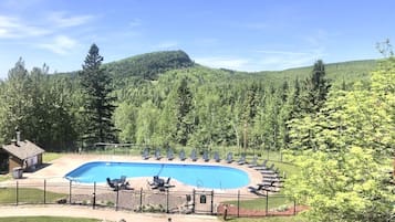 Piscina interna, piscina aquecida